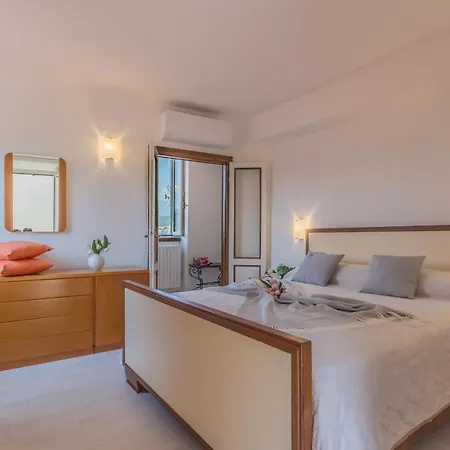Casa Greppi *
